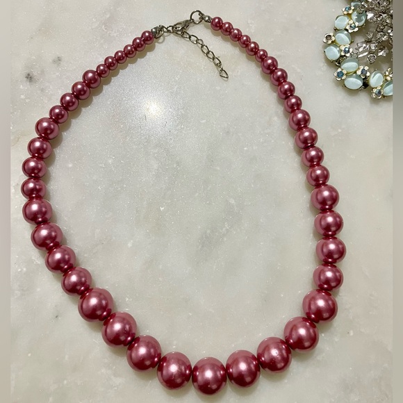 Vintage Jewelry - Vintage Pink Beaded Necklace